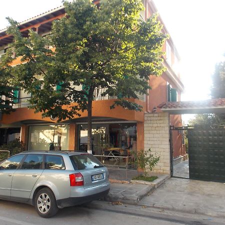 Elvin Apartments Sarande Exterior photo