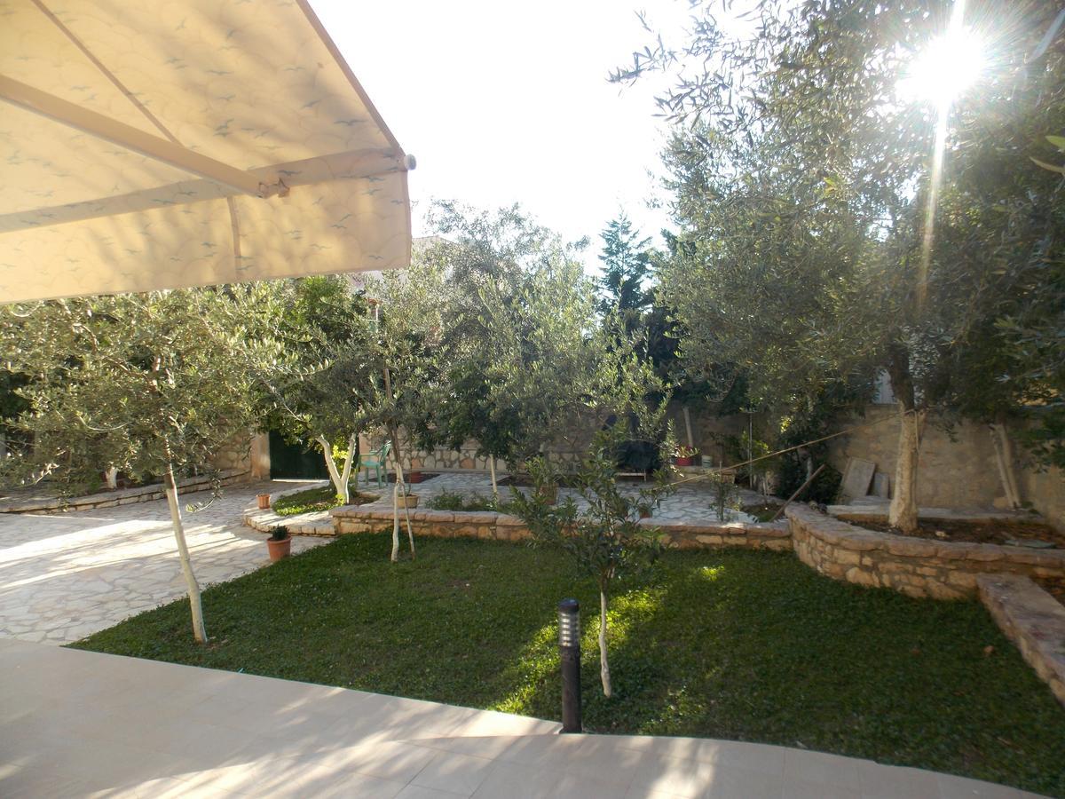 Elvin Apartments Sarande Exterior photo